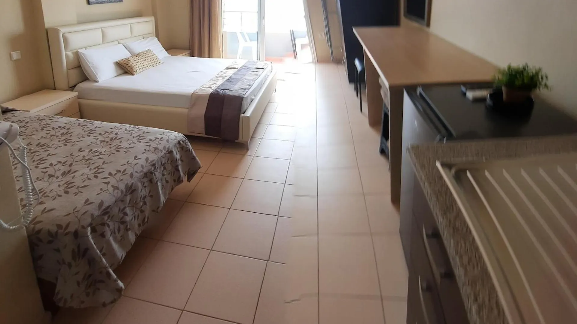 Avanda Room'S Dhermi 0*,  Albania