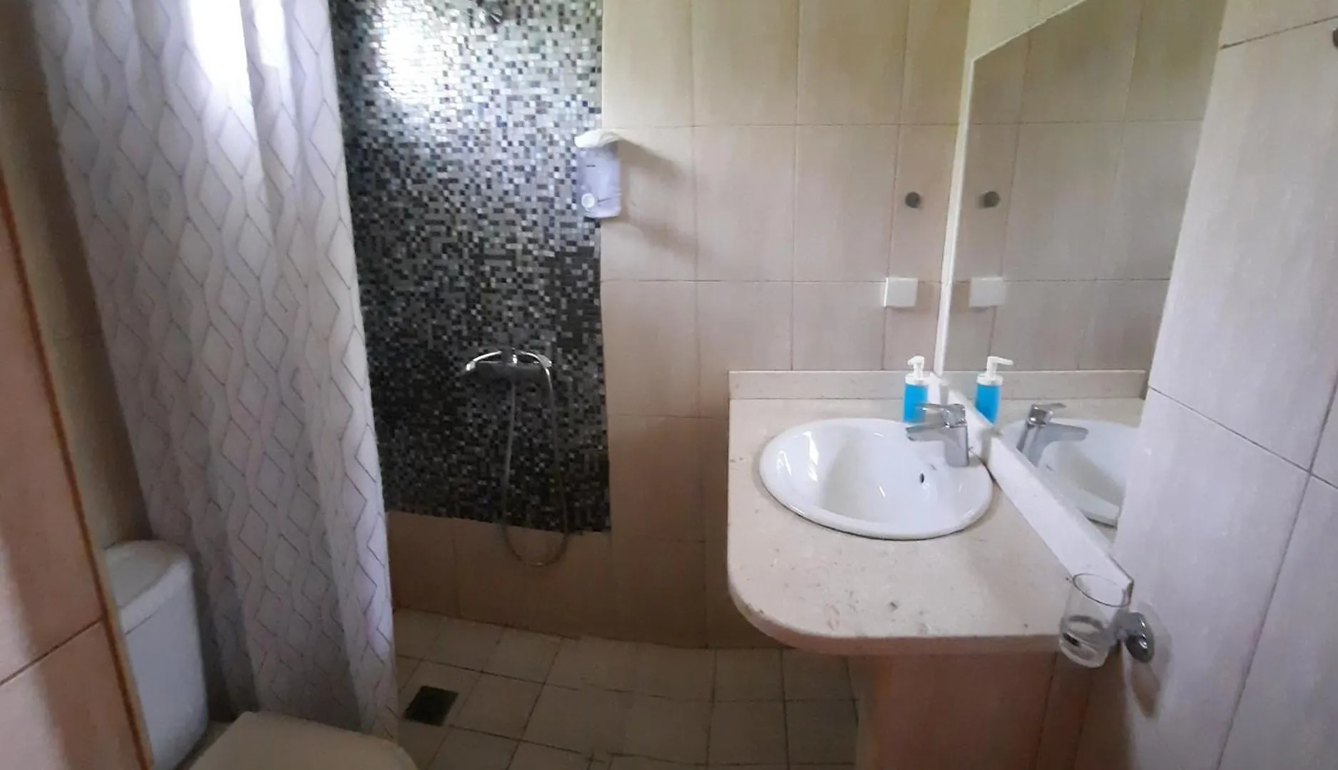 Avanda Room'S Dhermi 0*,