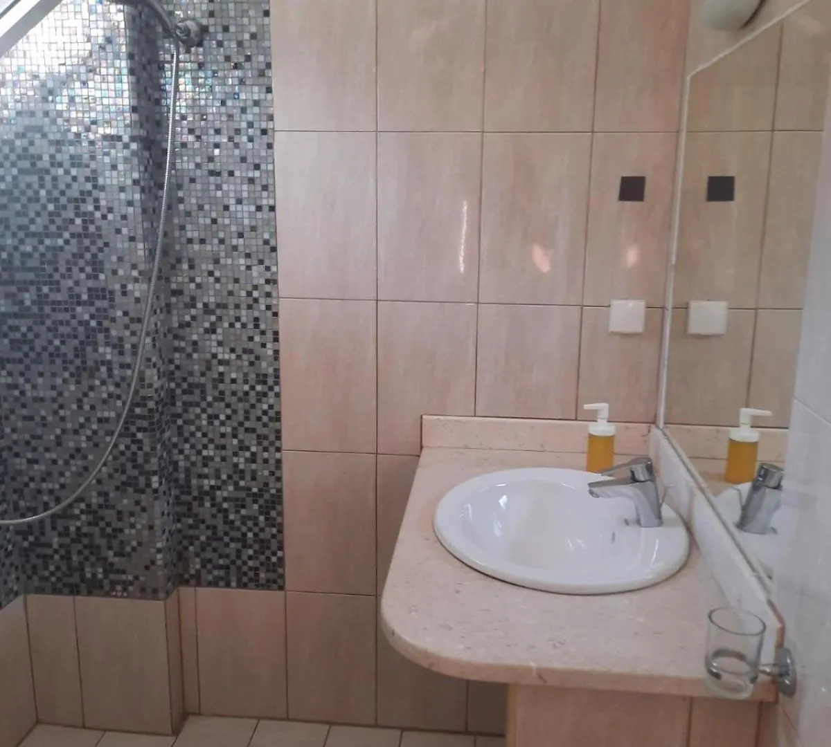 Avanda Room'S Dhermi
