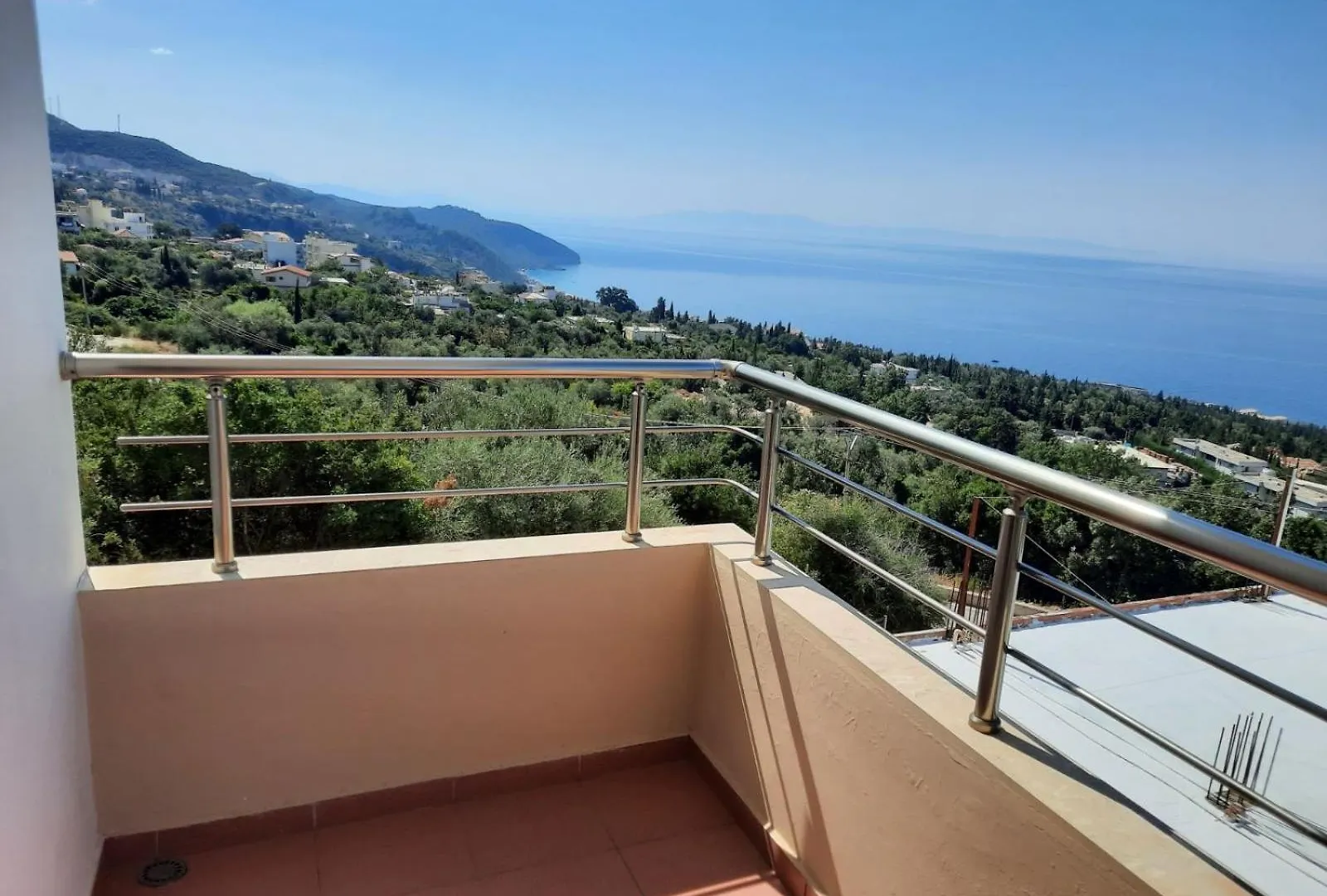 Avanda Room'S Dhermi Aparthotel